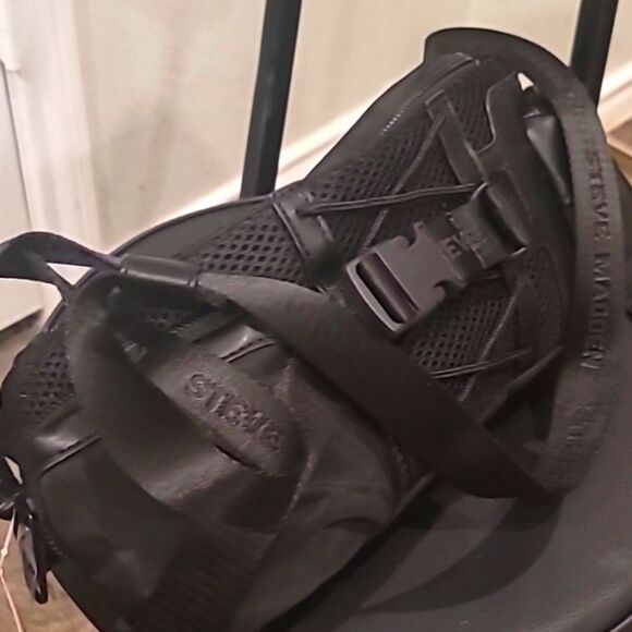 Steve Madden BVilma Convertible‎ Backpack/Beltbag main image 6